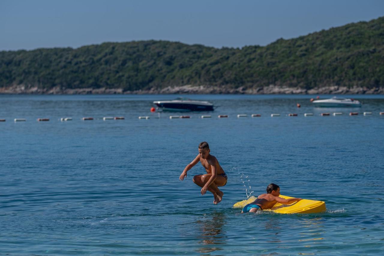 Poseidon The Beach Hotel Budva Buitenkant foto