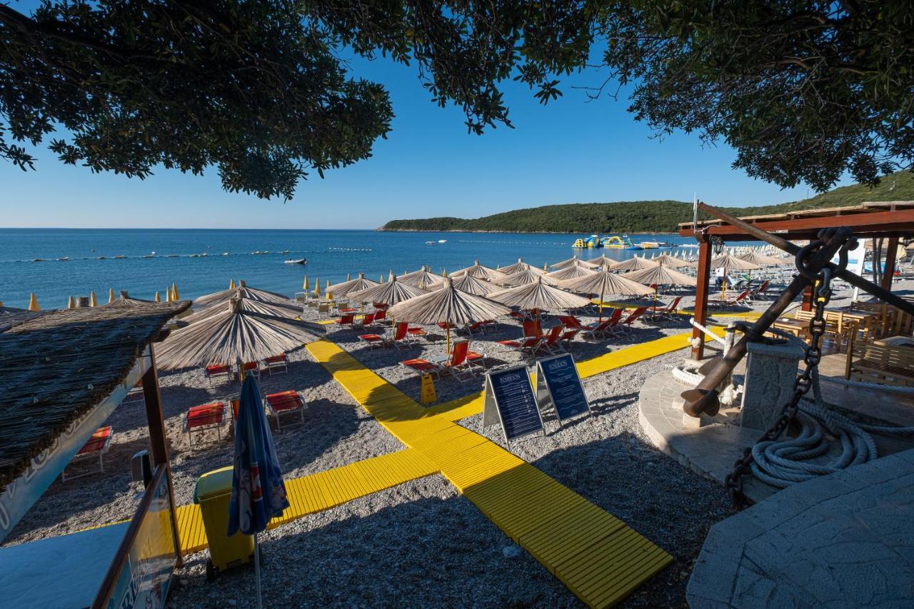 Poseidon The Beach Hotel Budva Buitenkant foto